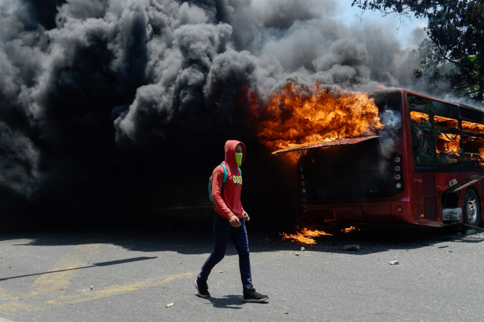 Colombia instala puestos en frontera con Venezuela para evitar afectaciones