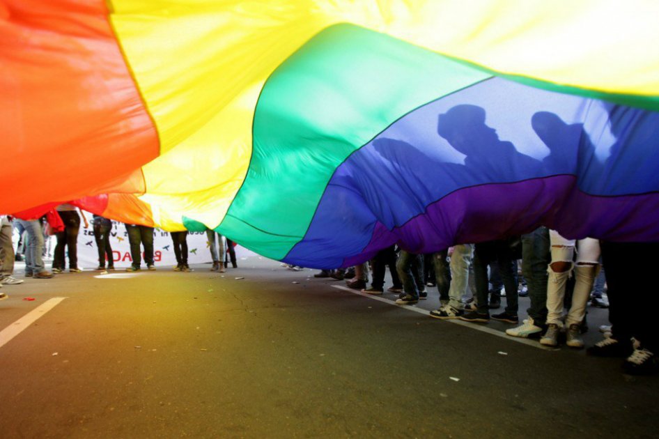 Google retirará de Play Store ‘app’ que ofrece «reconversión» para personas gay