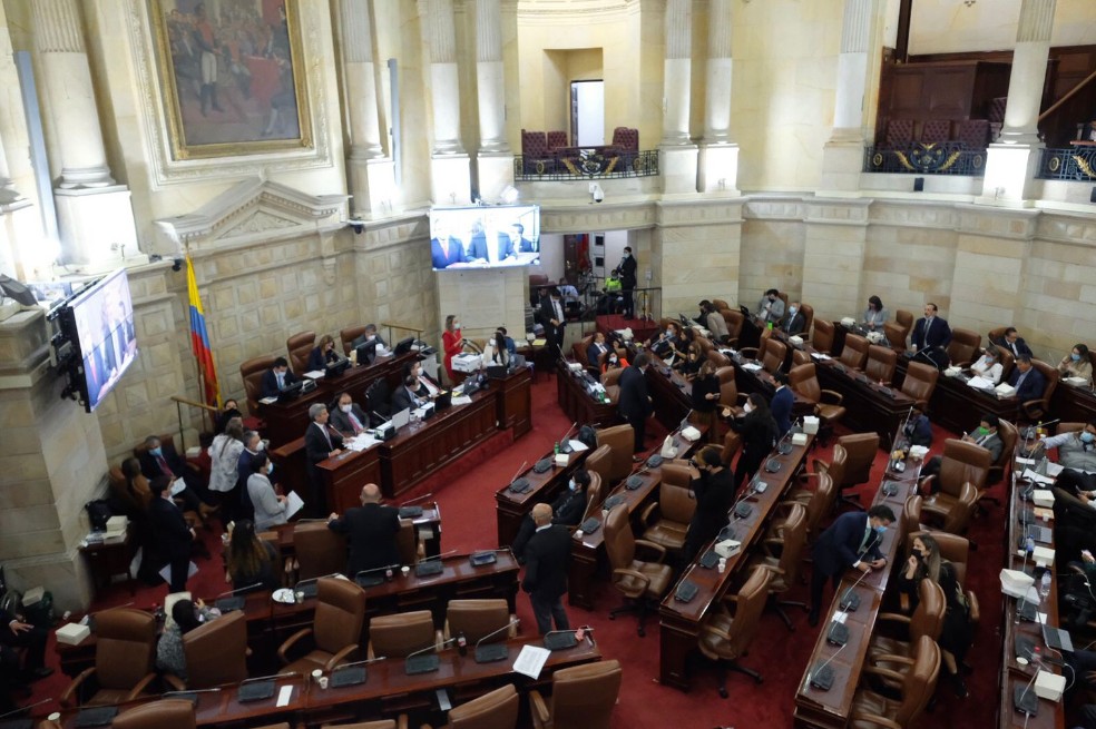 “La apuesta es hacia energías limpias y no convencionales”: Minambiente
