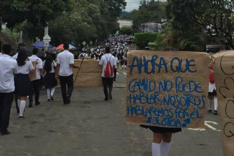 Repudio en Florencia por asesinato de estudiante