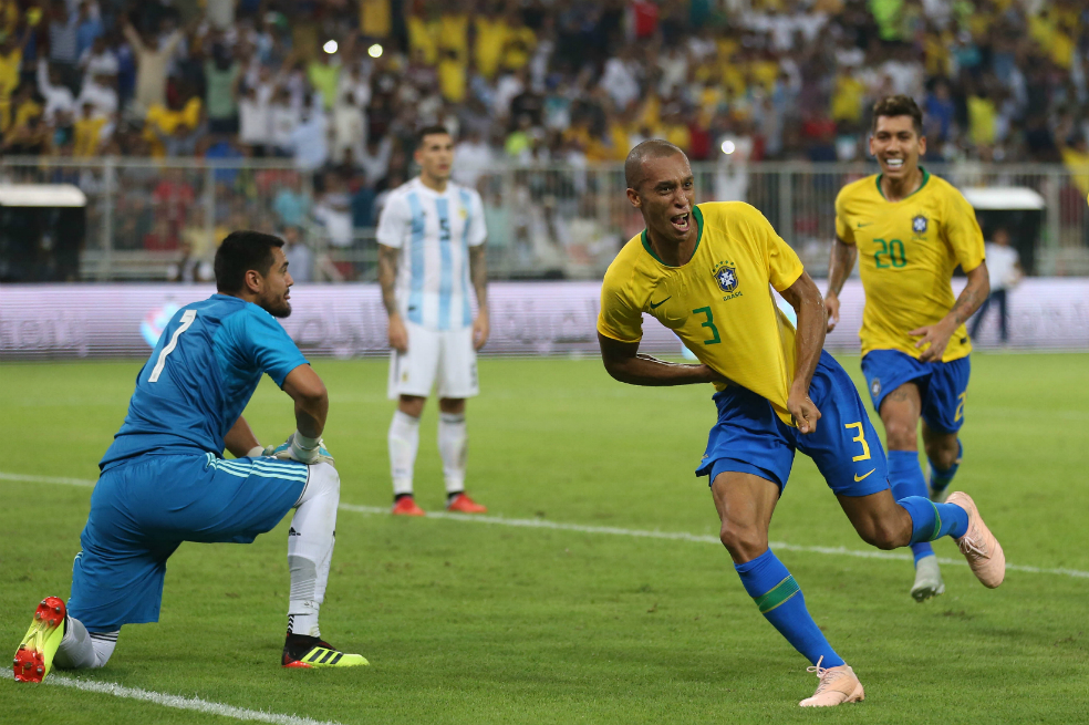 Brasil venció a Argentina en deslucido ‘superclásico’ sudamericano