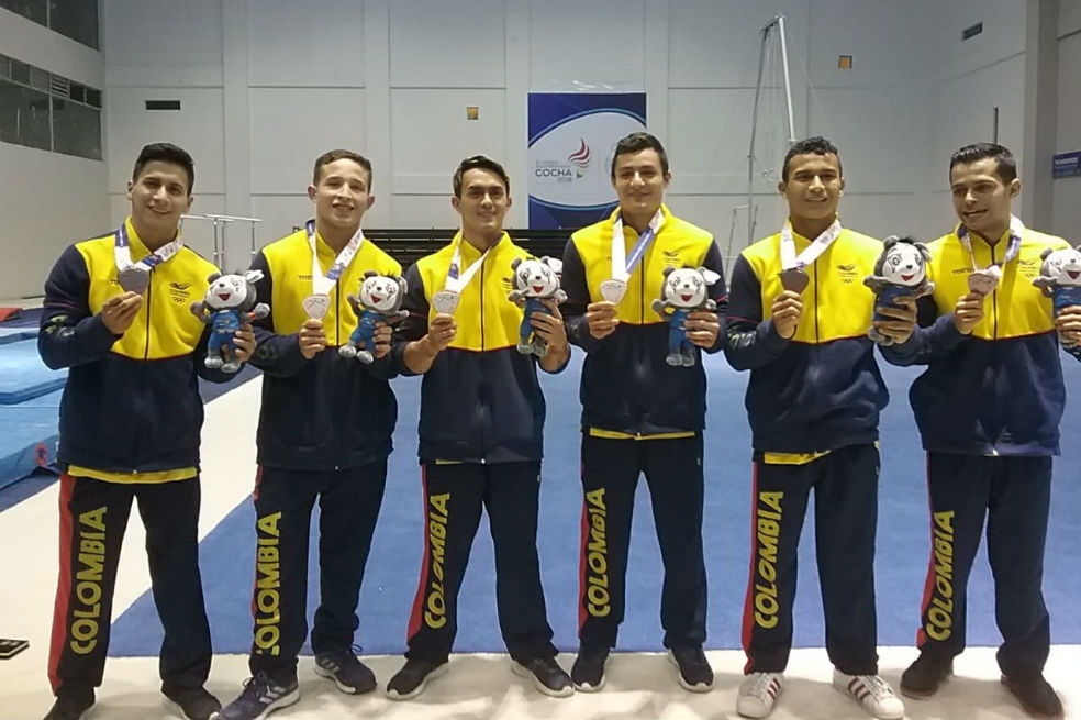 Colombia lideró el primer día de competencias en Cochabamba