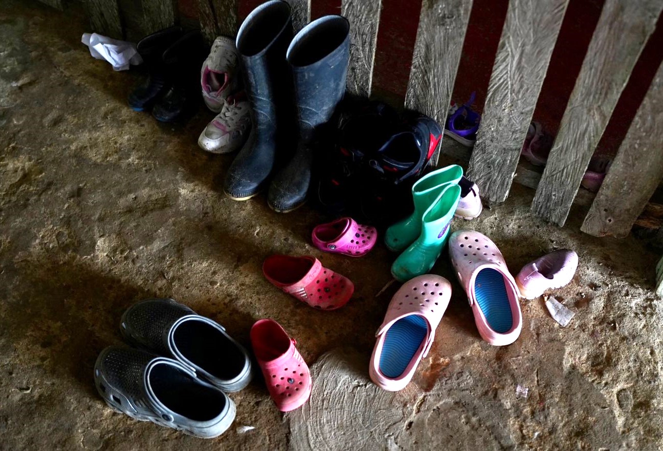 Los zapatos son una de las muestras del inicio de las nuevas familias de los firmantes de paz.