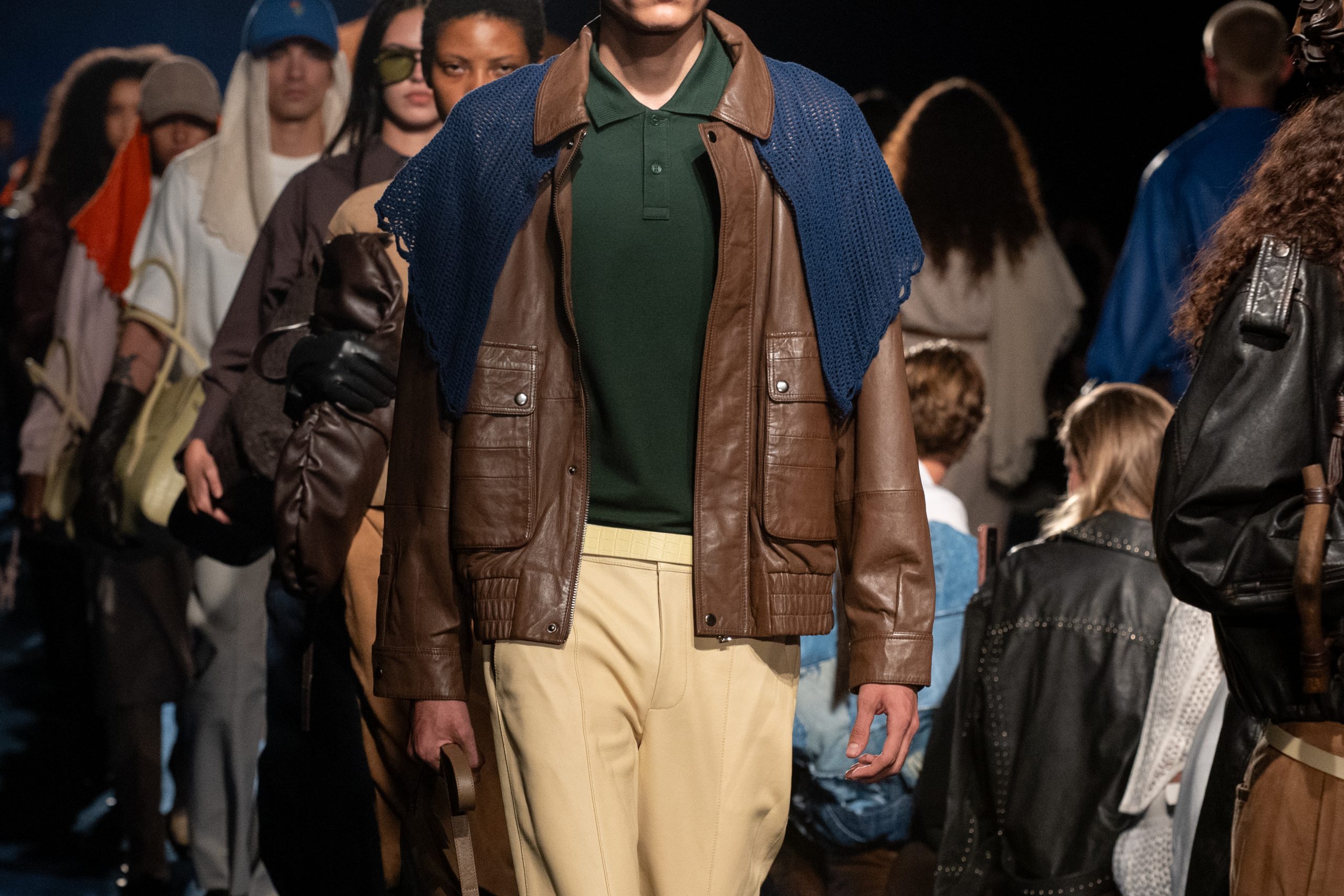 Más que un desfile, la propuesta trasladó la herencia paisa al lenguaje de la ciudad para reinterpretarla desde una mirada contemporánea y global.