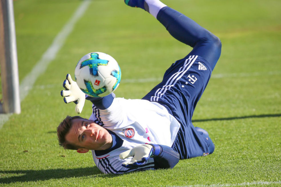 El anuncio de Neuer confirma los rumores del año pasado sobre una posible enfermedad en su piel, después de que se le vio con vendaje en el rostro durante sus entrenamientos.