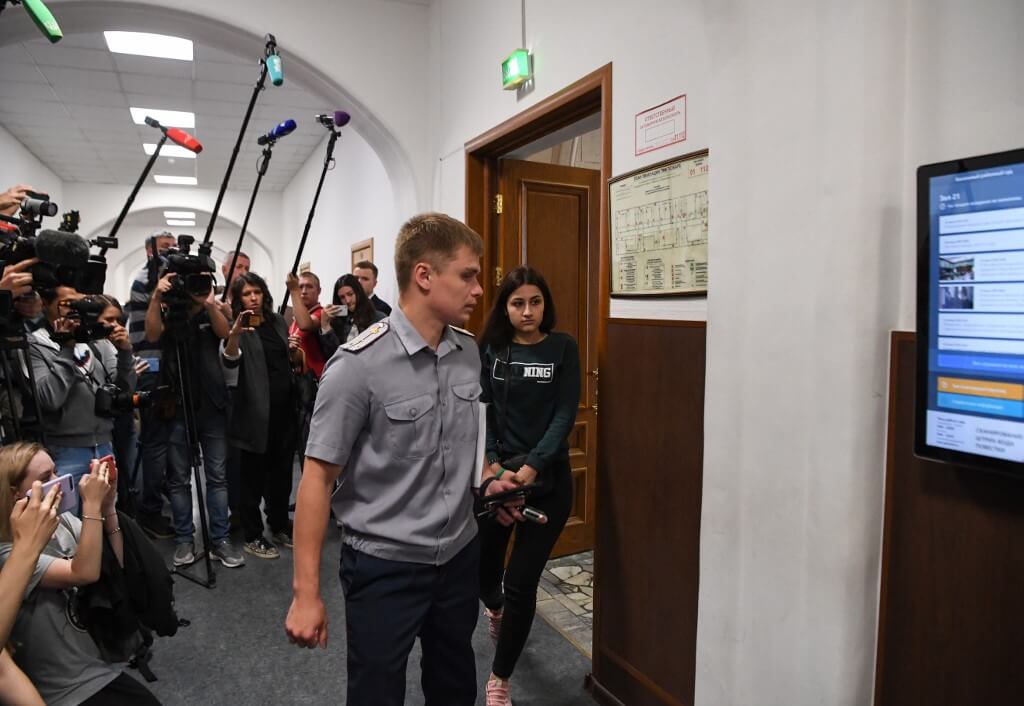 El caso de las hermanas parricidas, símbolo de la crisis de la violencia doméstica en Rusia