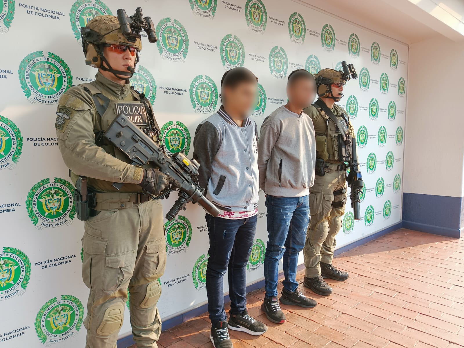 Capturan en Bogotá a supuestos responsables de asesinato de policías