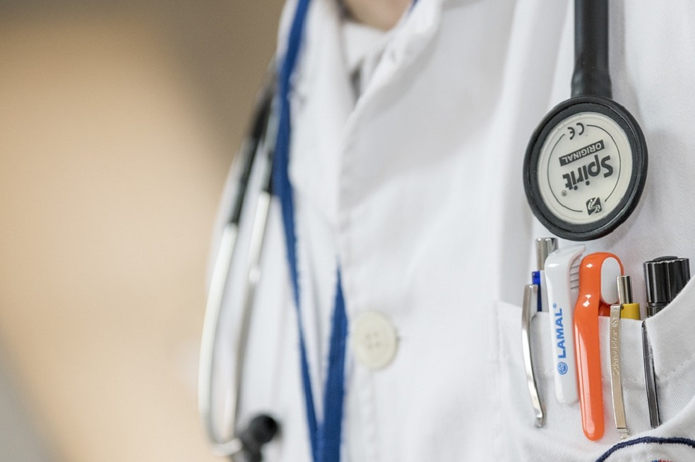 Los médicos residentes tienen más estrés y ansiedad en las guardias