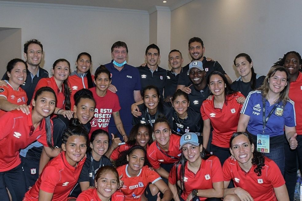 Video: El mensaje del “Gato” Falcioni para las jugadoras de América