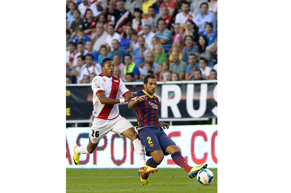 Johan Mojica debutó en la derrota del Rayo ante el Barcelona