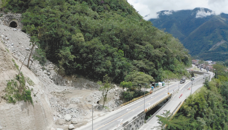 Excavación de un túnel en la vía al Llano sí tuvo impacto en la ladera