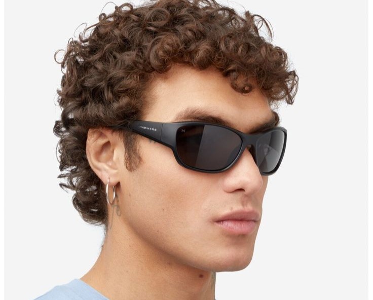 Son modelos que combinan estilo y funcionalidad y es el estilo que mejor se adapta a situaciones con cambios de luz bruscos.