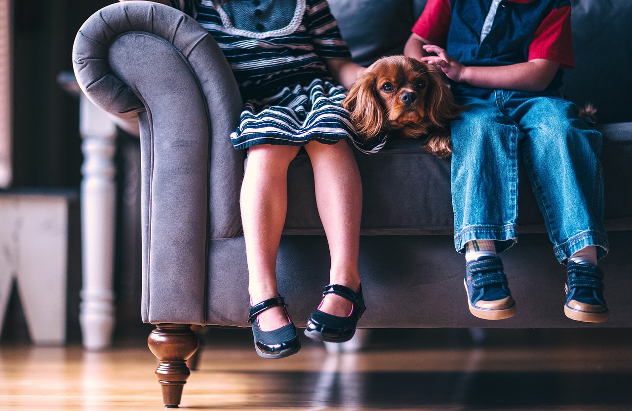 Por prejuicios, el sistema dio en adopción a los hijos de una madre LGBTIQ+