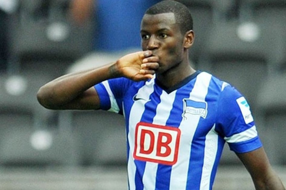 Adrián Ramos, cerca de cerrar su fichaje con el Borussia Dortmund