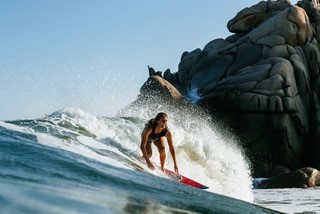 “Make or Break”, serie que sigue a los mejores surfistas, llega a Apple TV