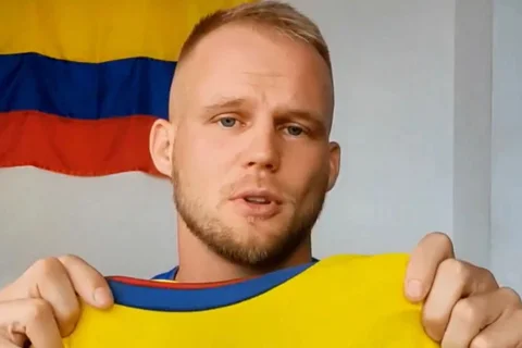 Al influenciador alemán Dominic Wolf le prohibieron usar camiseta de Colombia