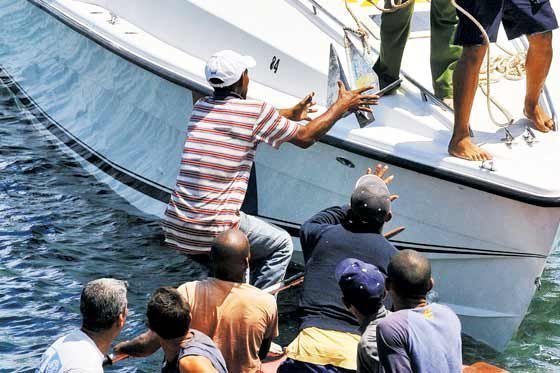 Latinoamericanos buscan acuerdo para paso seguro de cubanos a EE.UU.