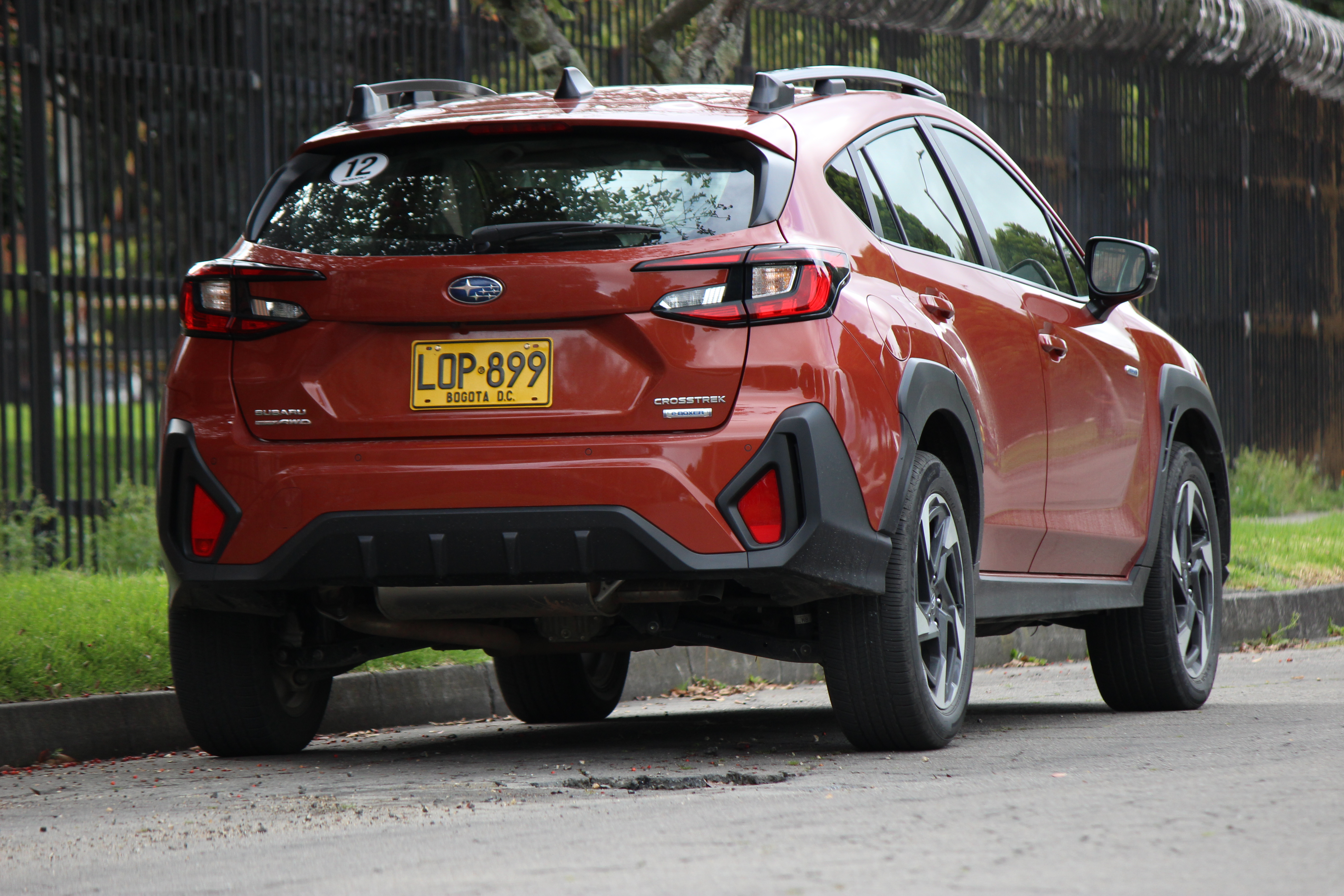 Crosstrek llegó al país en versiones e-boxer Premium y e-boxer Limited.