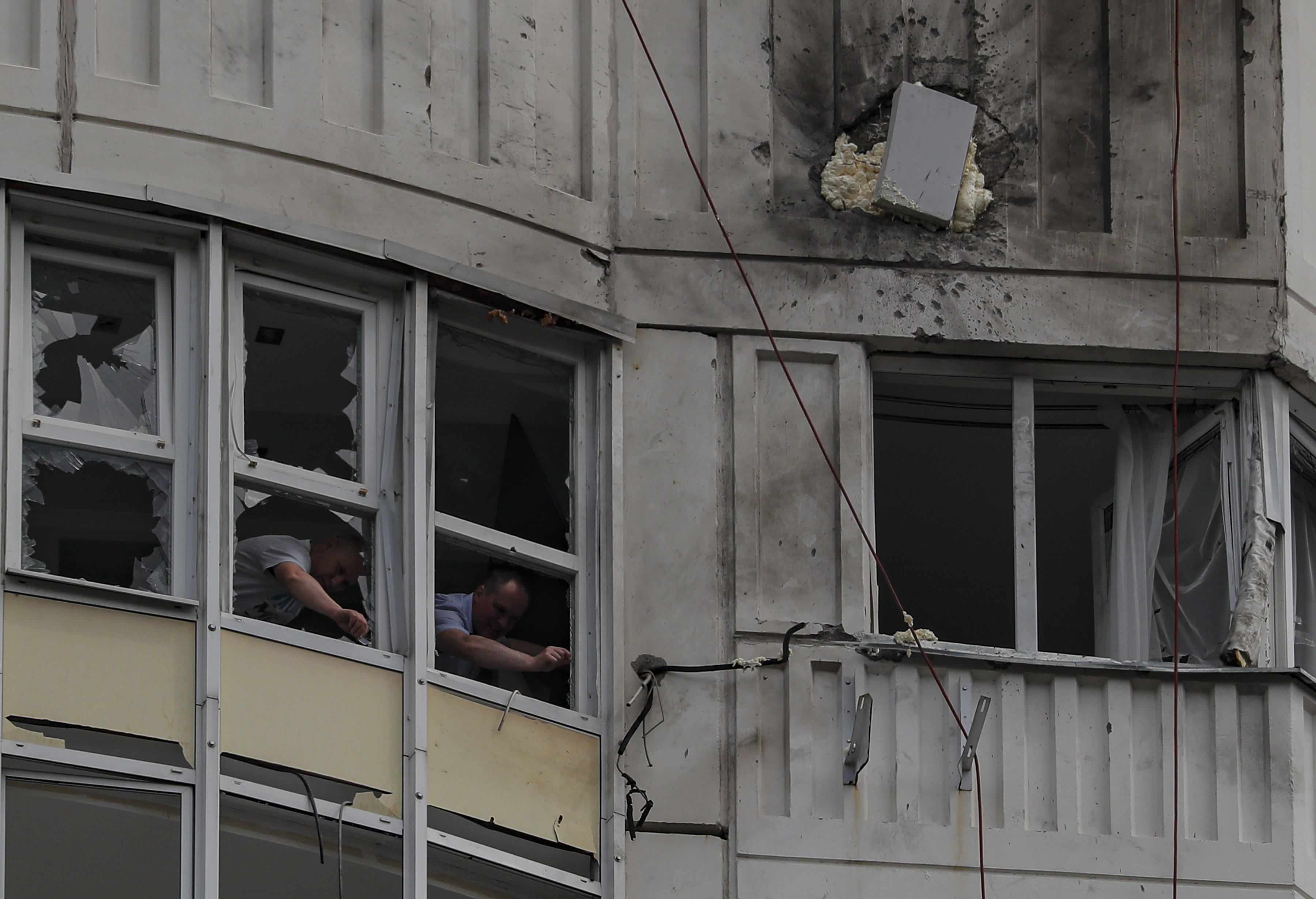 Las capitales, en guerra: Moscú es atacada y Kiev cumple tres noches bajo asedio
