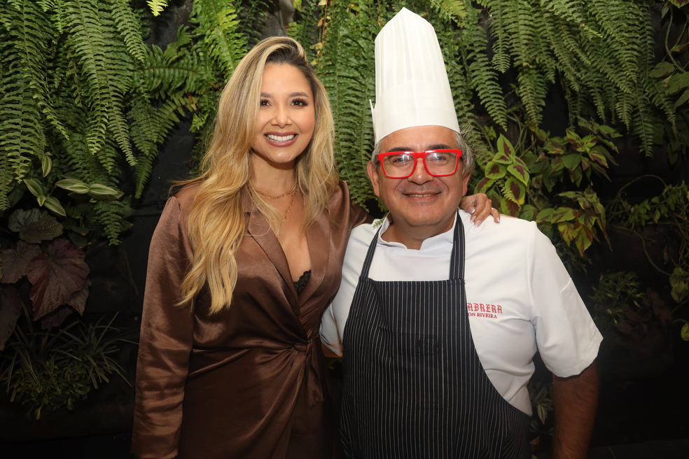 Melissa Martínez y el chef Gastón