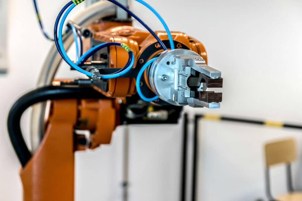 Automatización generaría más puestos de trabajo, según empleadores