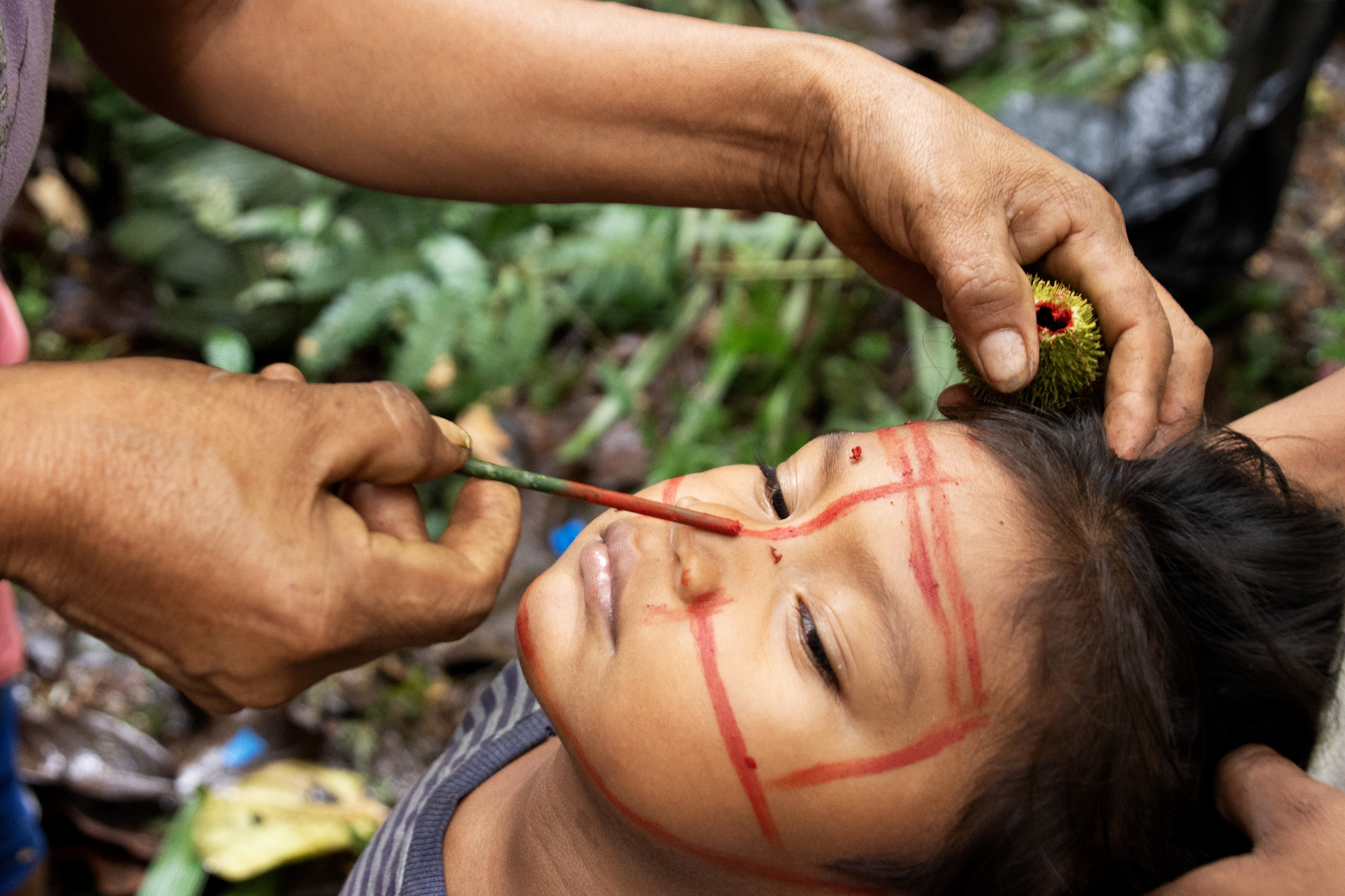 La lucha de una familia nukak por restaurar la Amazonia