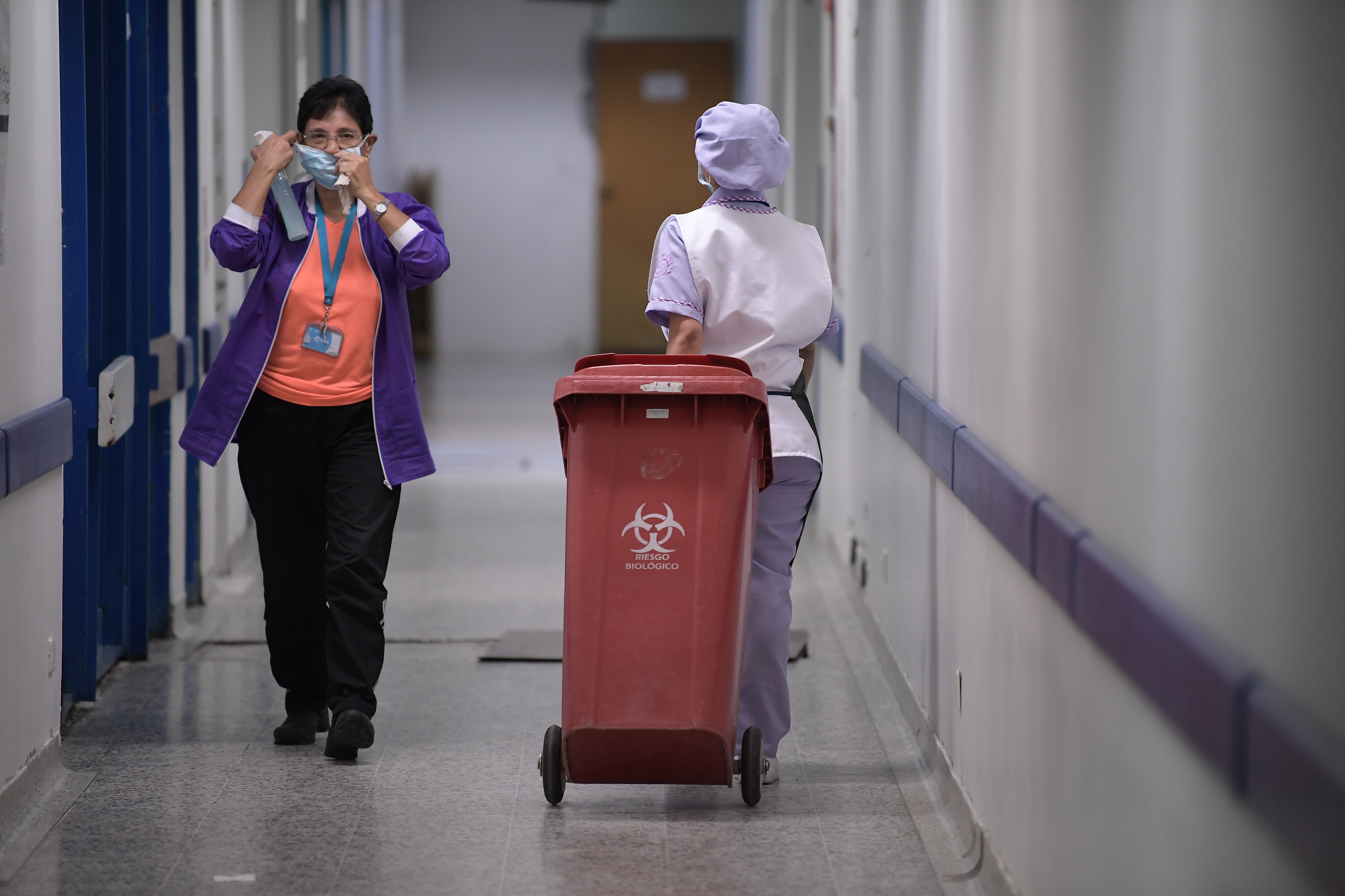 Entre 80.000 y 180.000 trabajadores de la salud murieron por el coronavirus