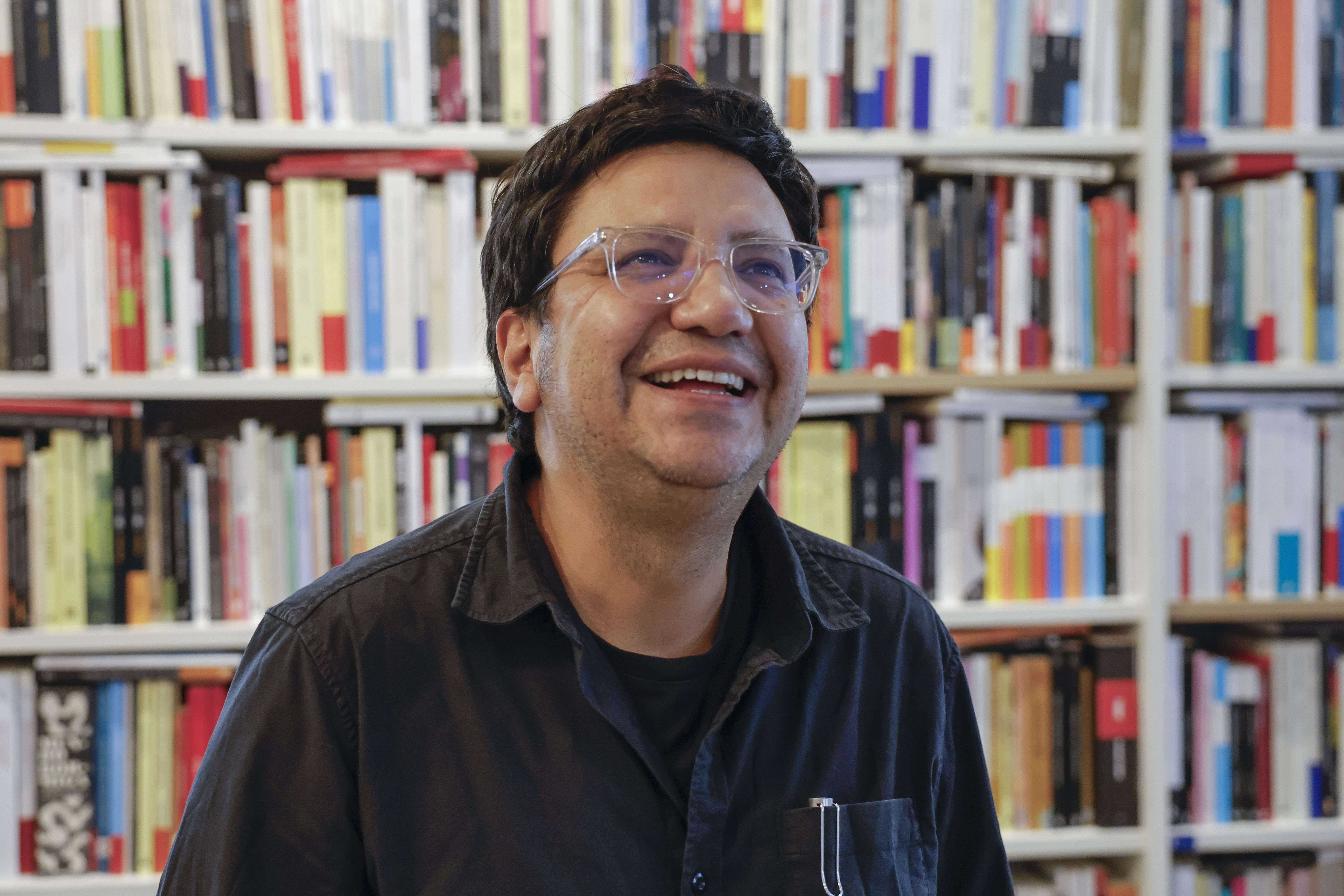 Alejandro Zambra: “Todos los libros que valen la pena son difíciles de describir”