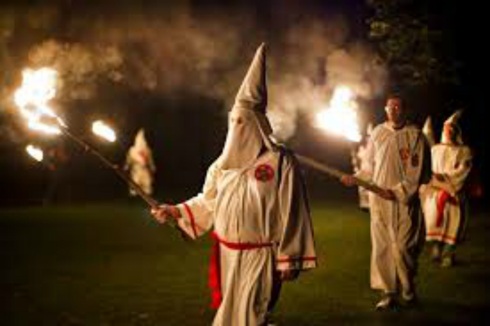 Muere un líder del Ku Klux Klan en prisión en EE.UU.