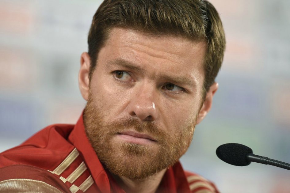 Xabi Alonso anunció su retiro de la selección española