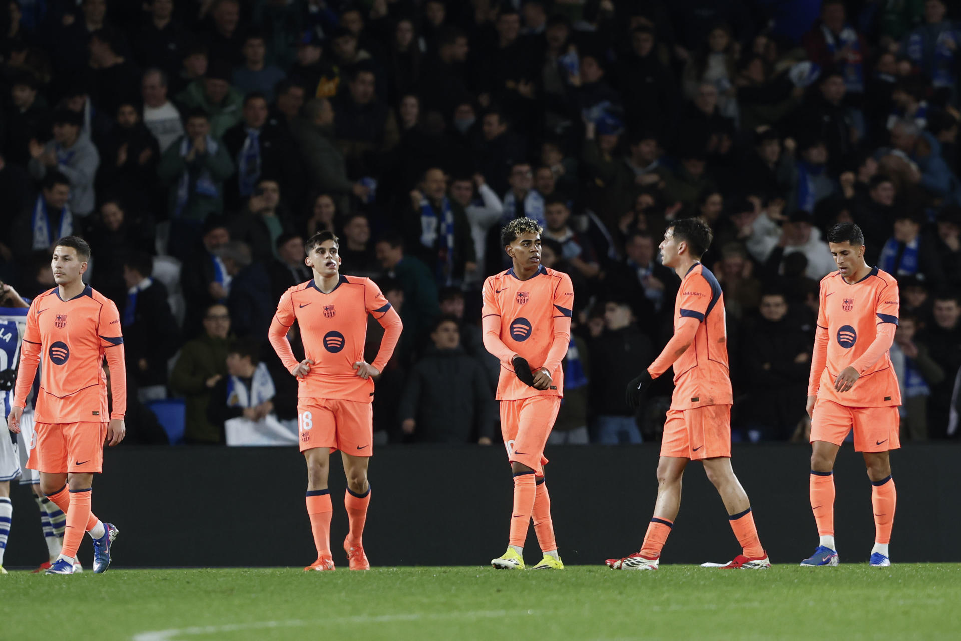 Barcelona cayó contra Real Sociedad 2-1 y reavivó la liga en España: así quedó la tabla