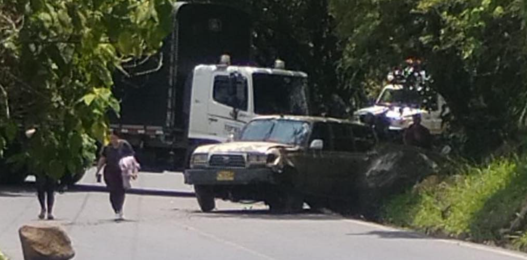 Lo que se sabe del robo a carro de valores en la vía Panamericana en Cauca; hubo un muerto