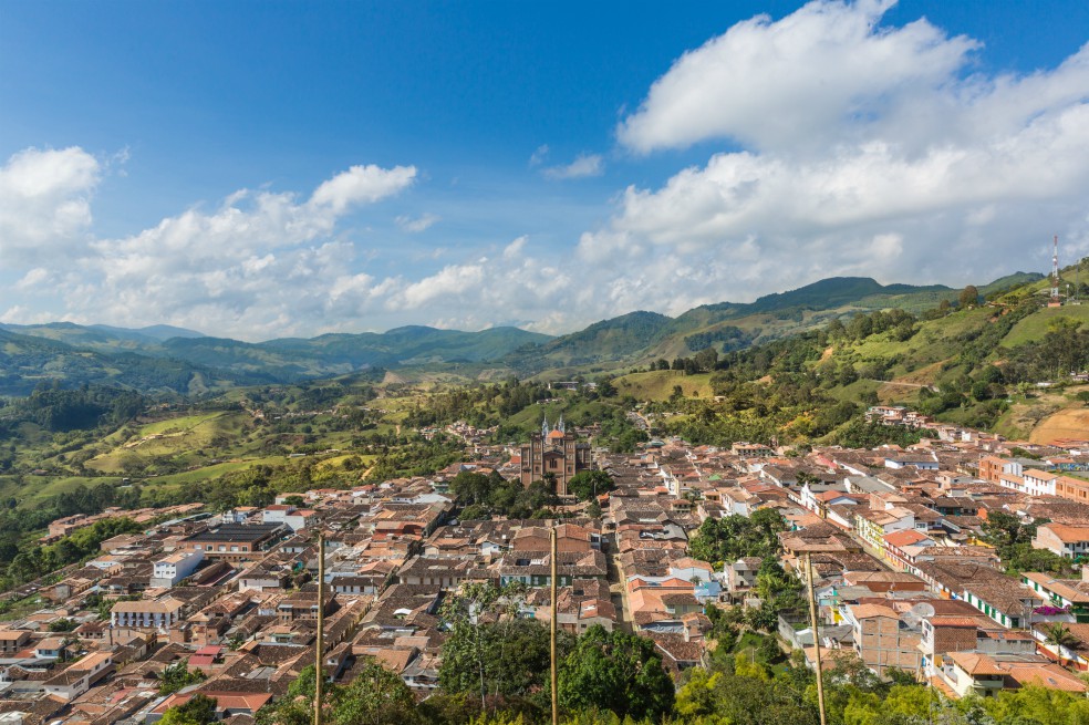 Gobierno da un giro al proyecto de AngloGold Ashanti en Jericó: podrá explorar hasta 2027