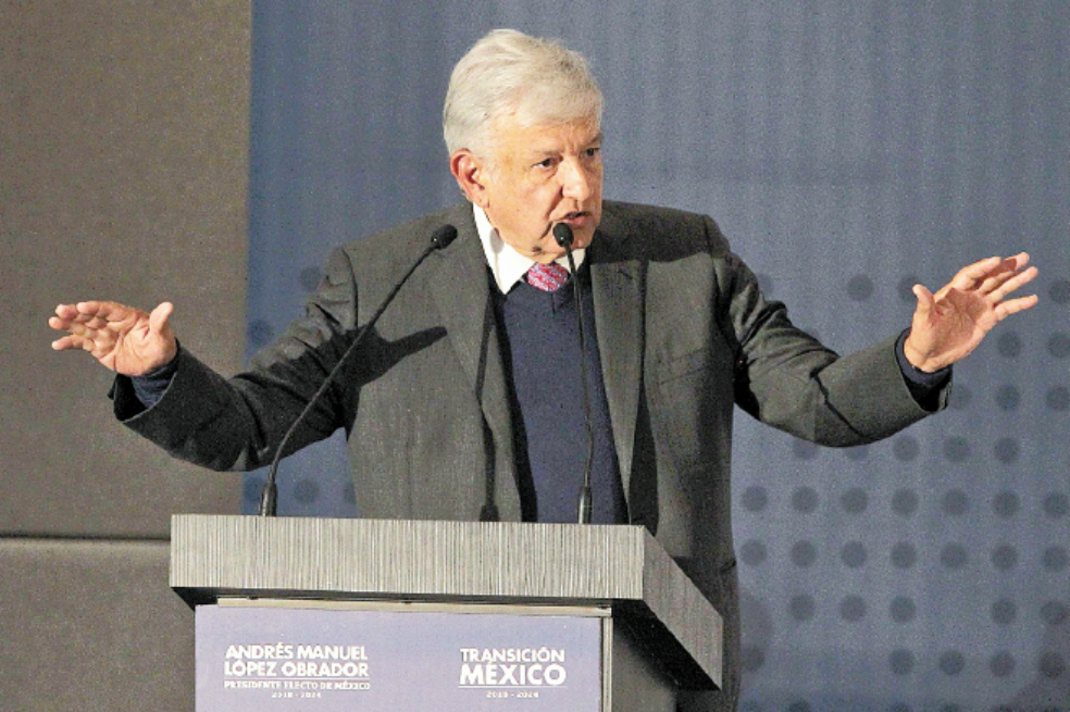 López Obrador, presidente electo de México, se posesionará en su cargo el 1º de diciembre.  / EFE