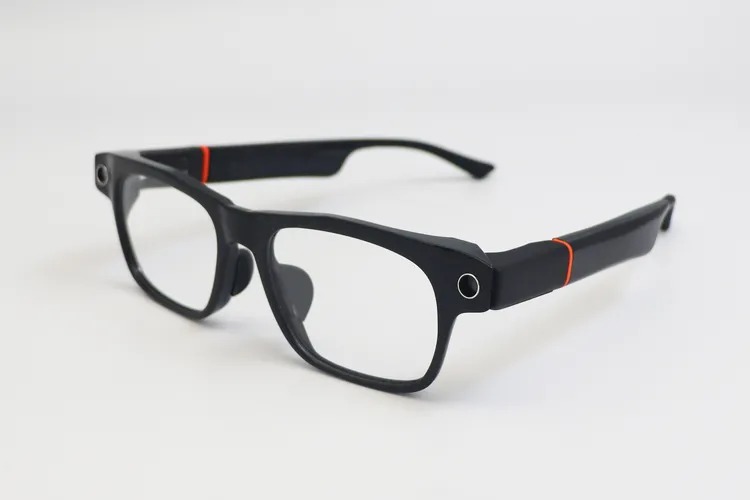 Estas son las nuevas gafas inteligentes con cámara que integrarán GPT-4o