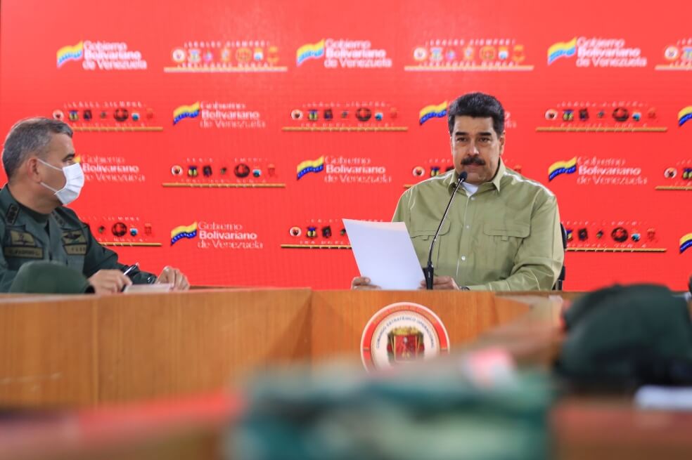 Las consecuencias políticas de que Venezuela reciba combustible de Irán