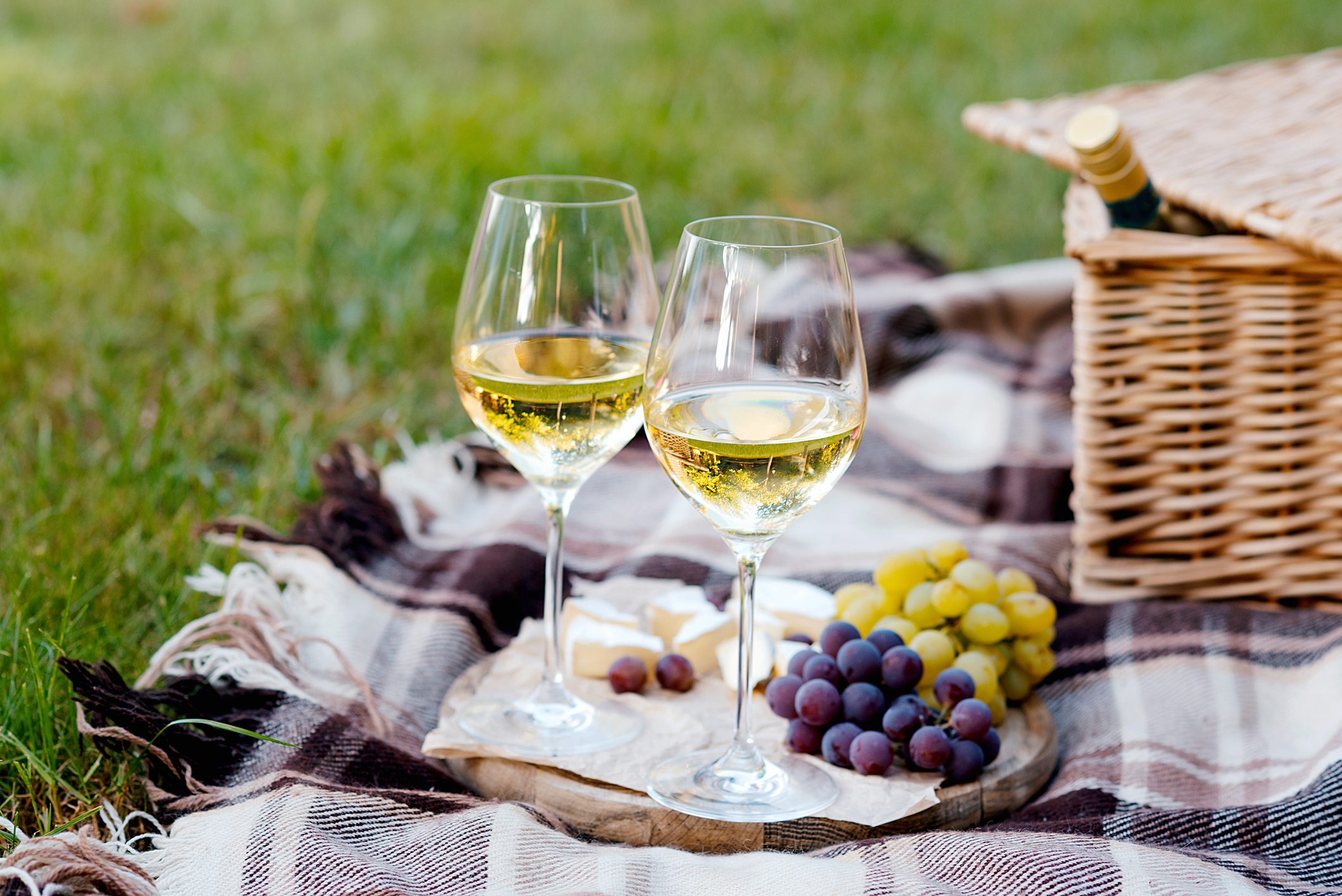 ¿Por qué es tan difícil encontrar un buen vino sin alcohol?