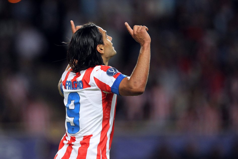 La prensa brasileña también se rindió ante Falcao