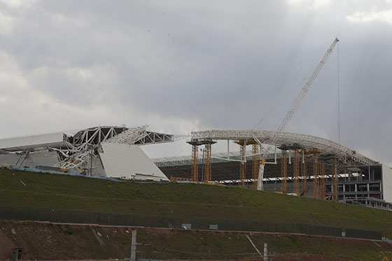Conmebol lamenta accidente en estadio mundialista de Sao Paulo