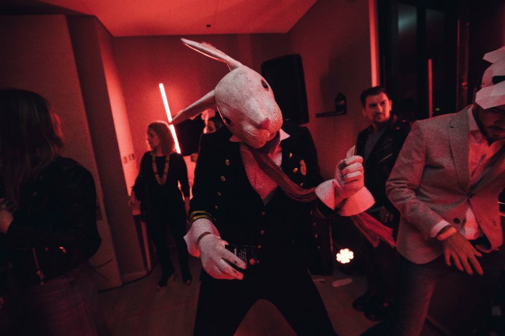The Click Clack Hotel prepara una fiesta para cambiar el mundo