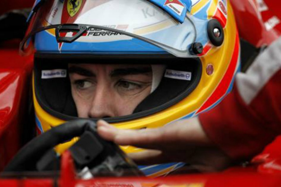 Rosberg firma la vuelta rápida de la mañana, Alonso segundo mejor regitro