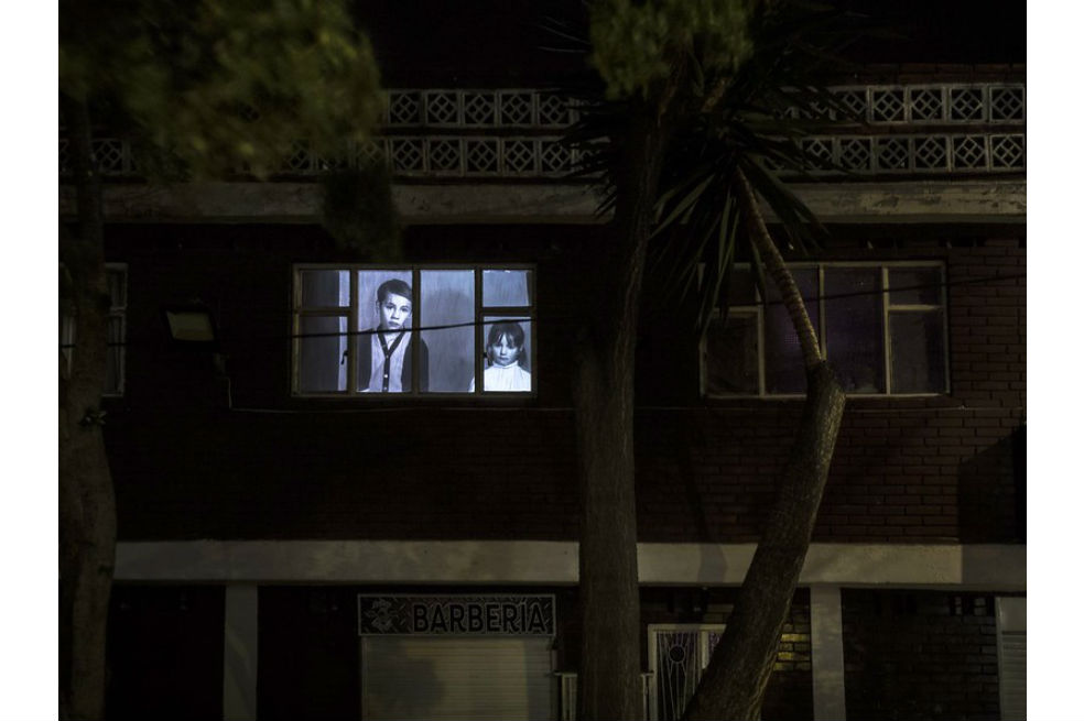 El bogotano Jonathan Chaparro, autor de esta obra, participa en la muestra "Interior/Exterior", del Banco de la República.