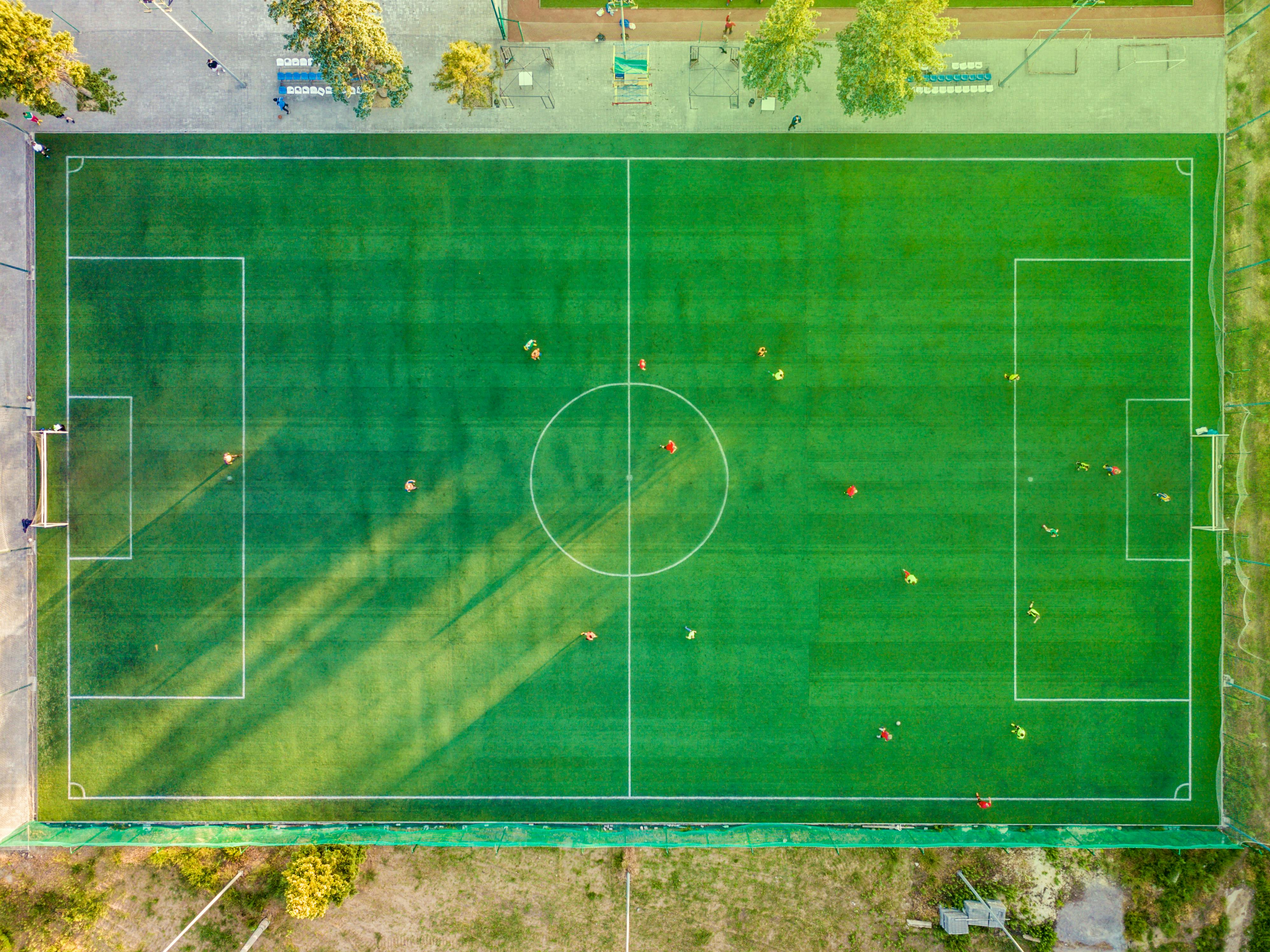 Escuela Universitaria Real Madrid impulsa la formación de líderes del deporte mundial