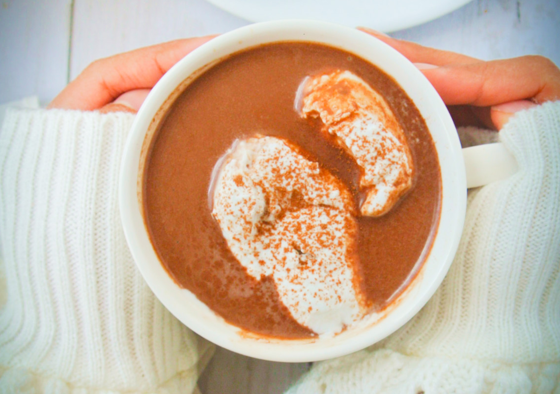 Chocolate caliente chai saludable: 12 ingredientes que lo convierten en el más reconfortante