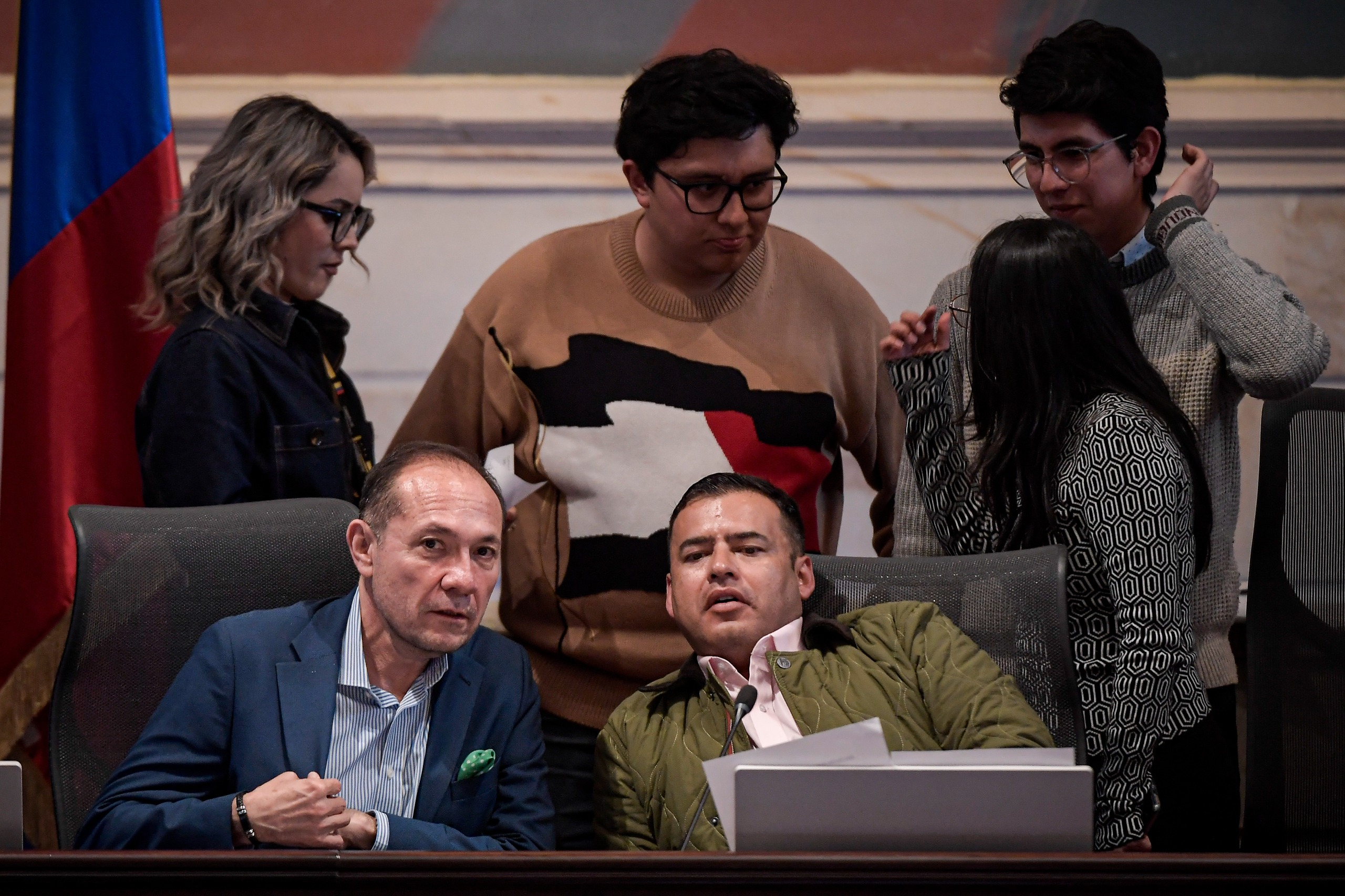 Presidente de la Cámara respondió por aplazamiento de sesiones hasta la próxima semana