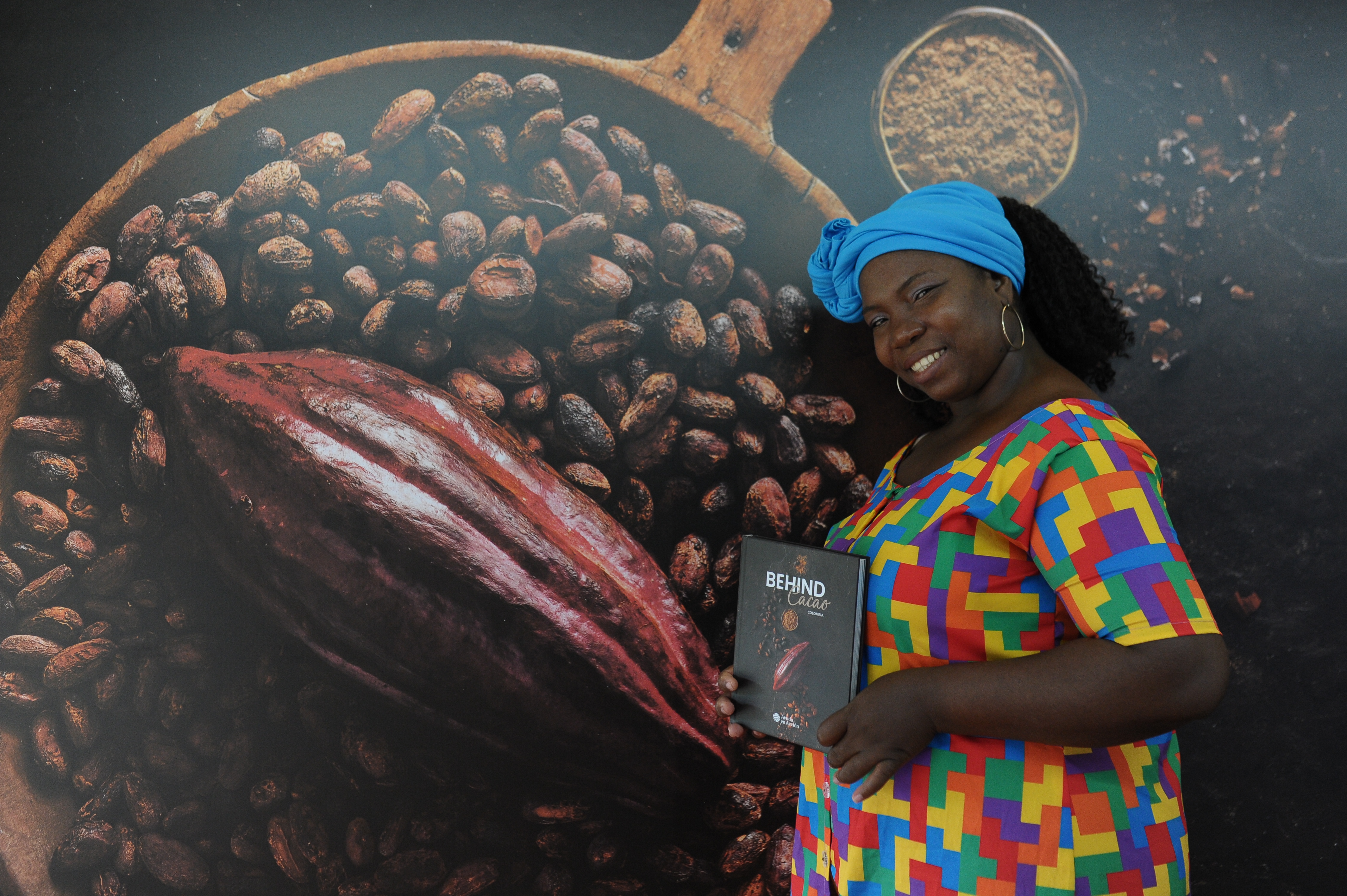 Lorcy Ceballos Mina es lideresa de la Asociación de Mujeres Canasteando y
catadora especializada de cacao.