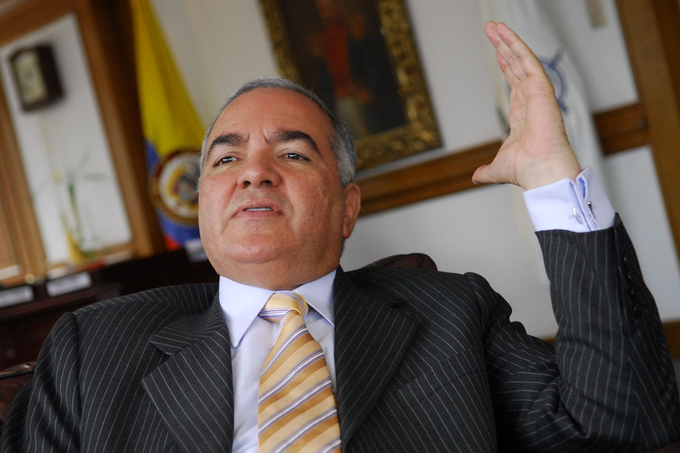 La justicia envuelta en política