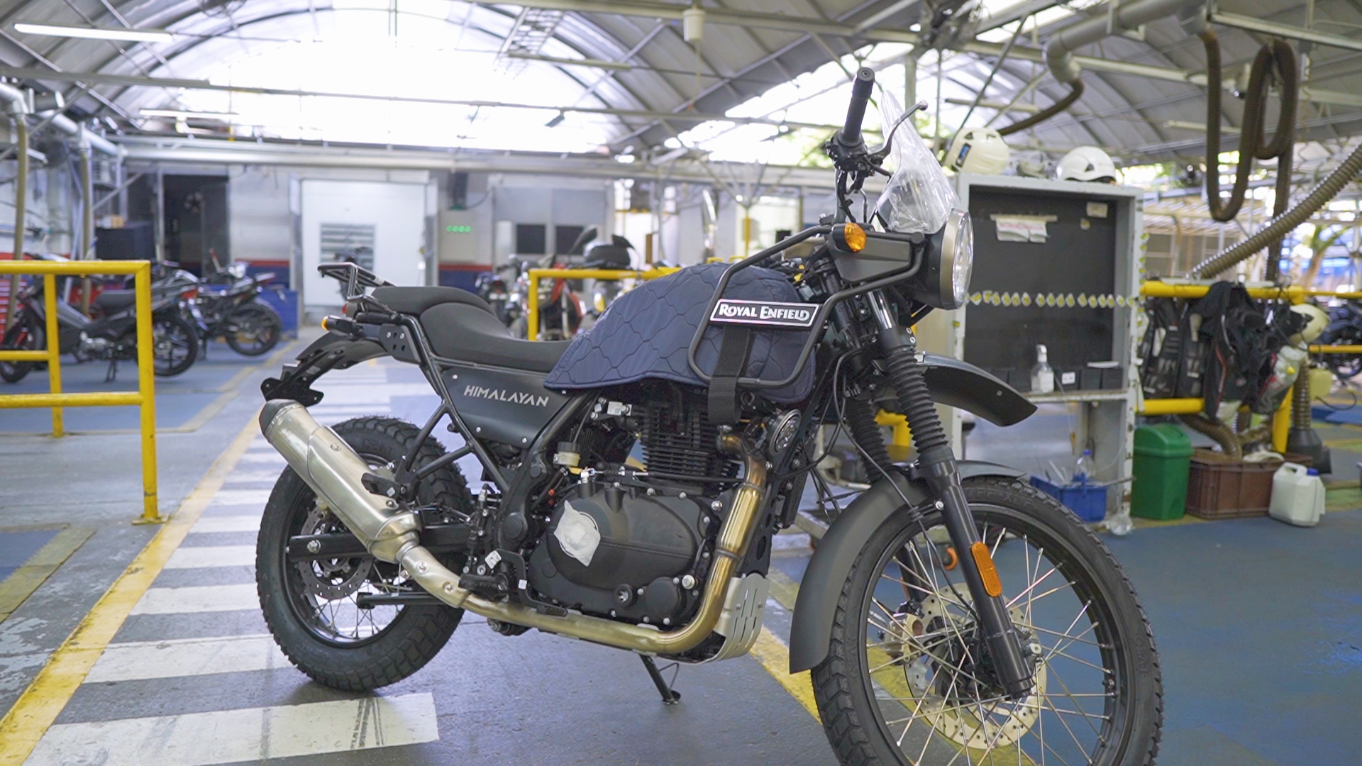 Por ahora, se inició el ensamble de 160 unidades de su modelo Himalayan.