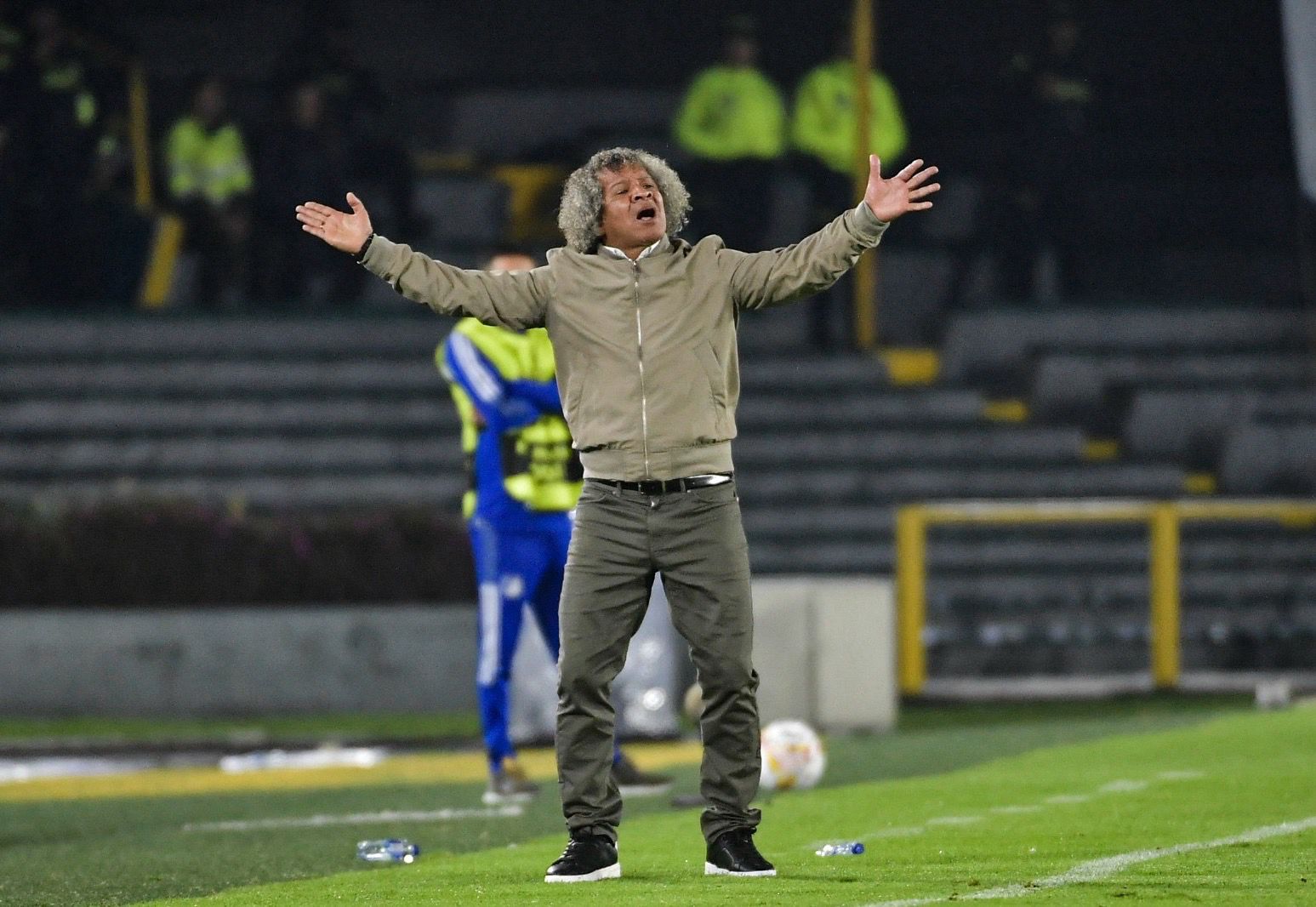 Pese a la victoria, Alberto Gamero se mostró inconforme con el resultado, pues el 1-0 no reflejó la superioridad del equipo sobre rival.