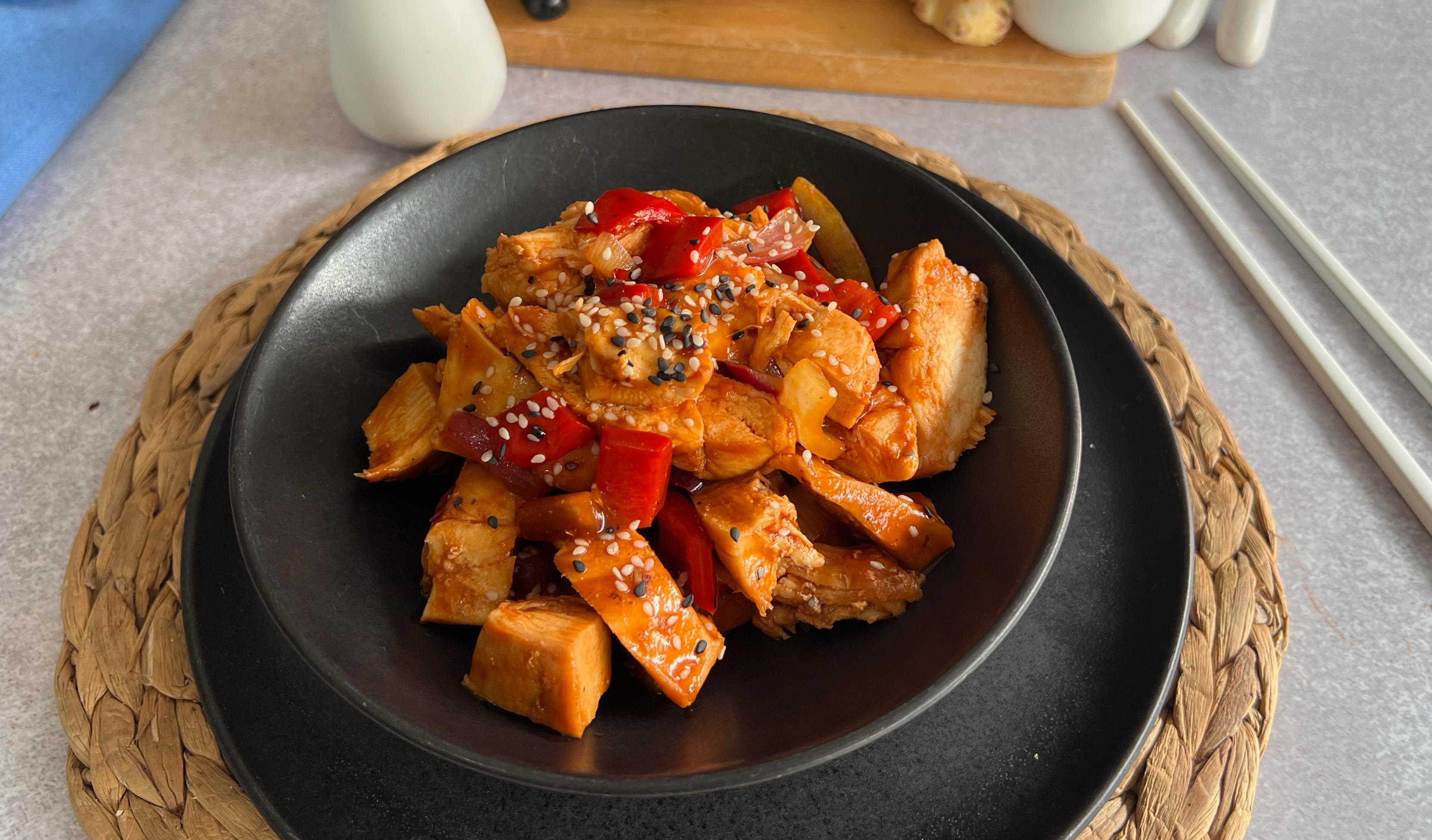 En 30 minutos aprende a preparar este pollo oriental